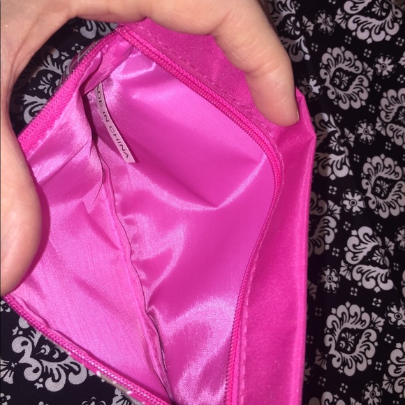 Ipsy Makeup Bags:  Silver Glitter & Pink Diamonds - Picture 3 of 4
